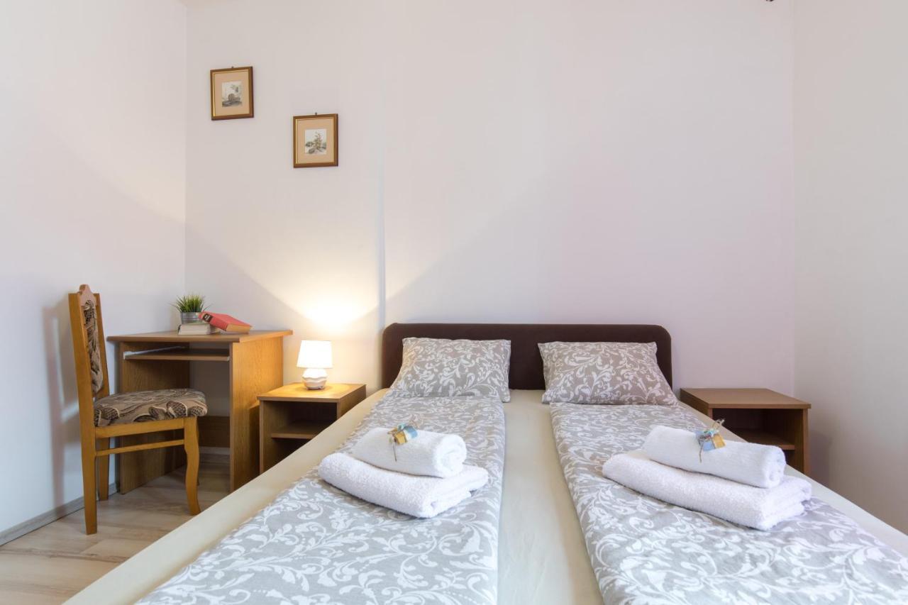 Pape Punat Hotel Exterior photo