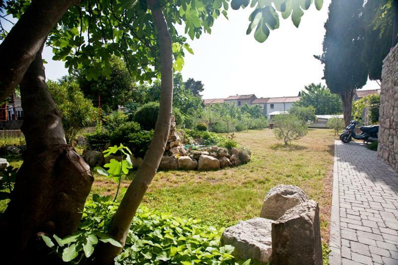 Pape Punat Hotel Exterior photo